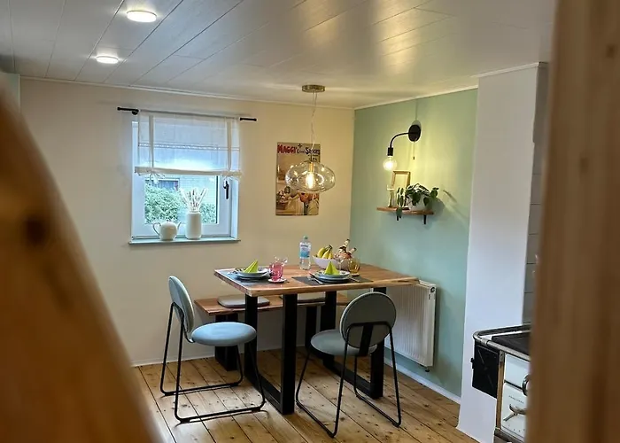 Kellerwaldchalet In Mit Garten Zur Alleinnutzung بيت للعطل